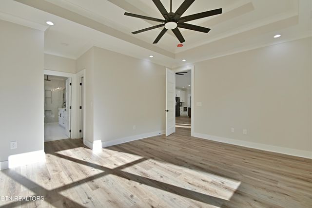 106 Ootsima Way, Loudon, TN 37774