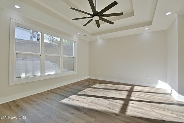 106 Ootsima Way, Loudon, TN 37774