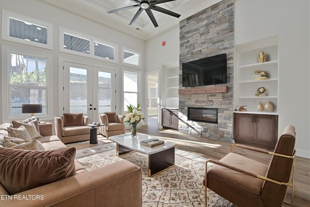 106 Ootsima Way, Loudon, TN 37774