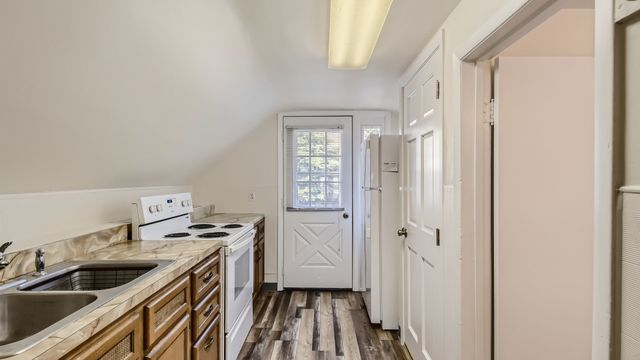512 Porter Street 2, Lemont, IL 60439