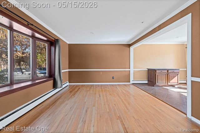 1348 N Charlesworth Street, Dearborn Heights, MI 48127