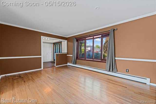 1348 N Charlesworth Street, Dearborn Heights, MI 48127
