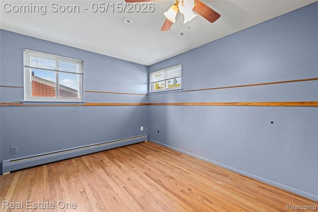 1348 N Charlesworth Street, Dearborn Heights, MI 48127