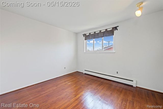 1348 N Charlesworth Street, Dearborn Heights, MI 48127