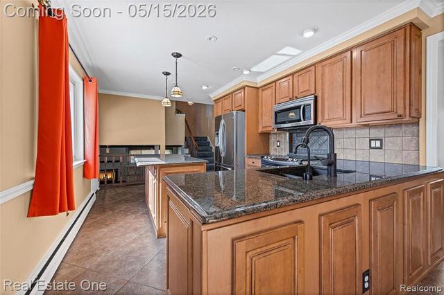 1348 N Charlesworth Street, Dearborn Heights, MI 48127