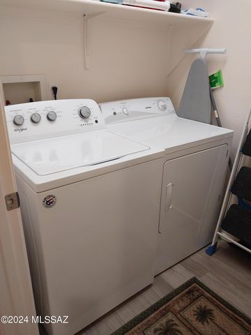 9674 E Country Court, Tucson, AZ 85749