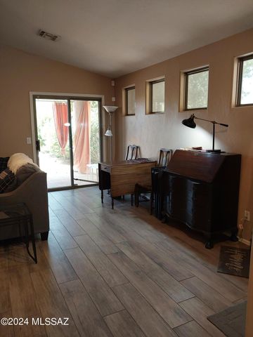 9674 E Country Court, Tucson, AZ 85749