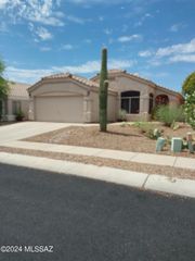 9674 E Country Court, Tucson, AZ 85749