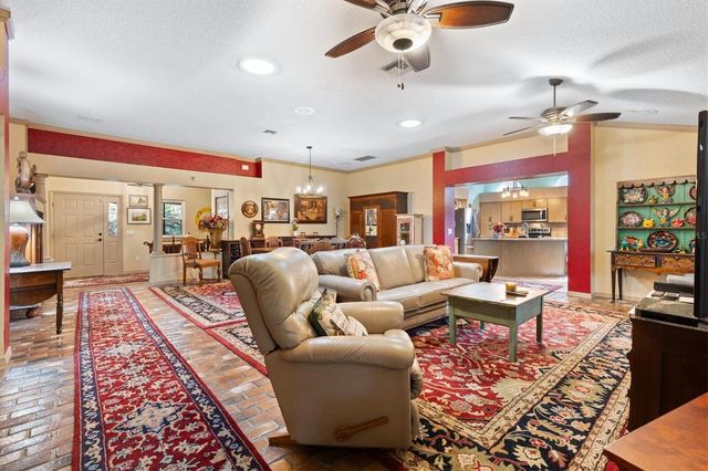 7 HICKORY HEAD HAMMOCK, The Villages, FL 32159