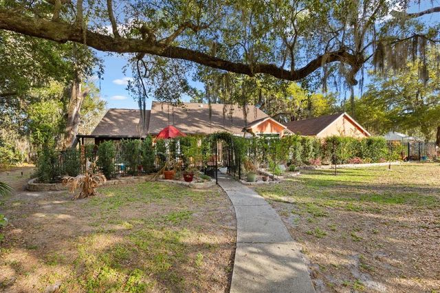 7 HICKORY HEAD HAMMOCK, The Villages, FL 32159