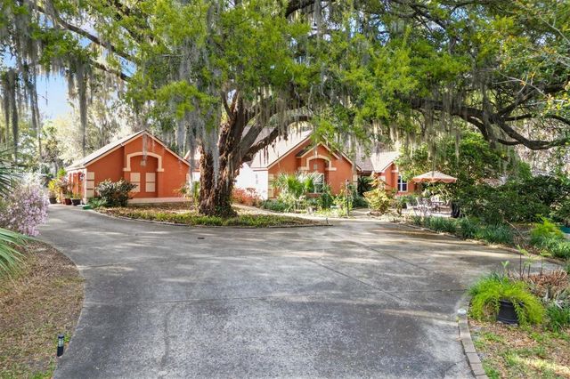 7 HICKORY HEAD HAMMOCK, The Villages, FL 32159