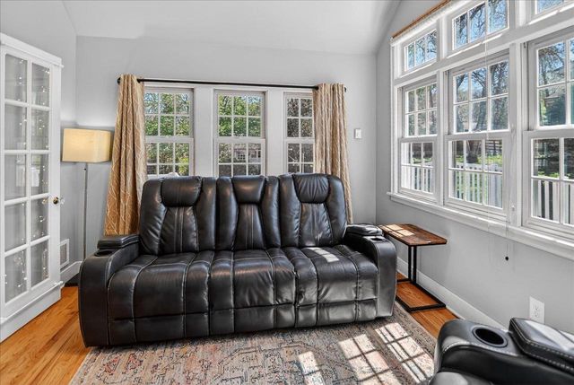 6105 Rivercrest Drive, Mcfarland, WI 53558
