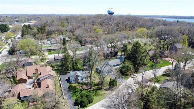 6105 Rivercrest Drive, Mcfarland, WI 53558