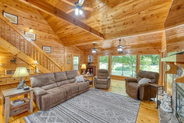 135 Muller Lane, Ellijay, GA 30540