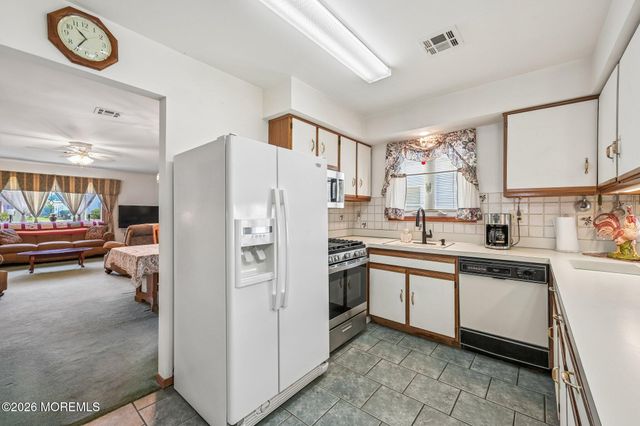 204 Pulaski Boulevard, Toms River, NJ 08757