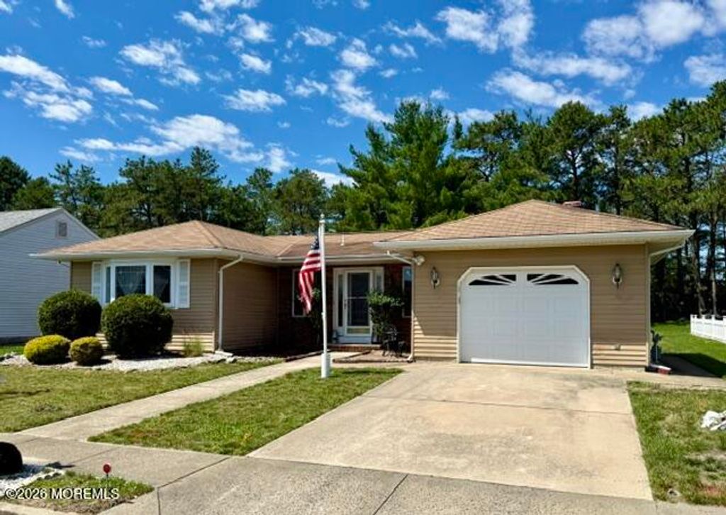 204 Pulaski Boulevard, Toms River, NJ 08757