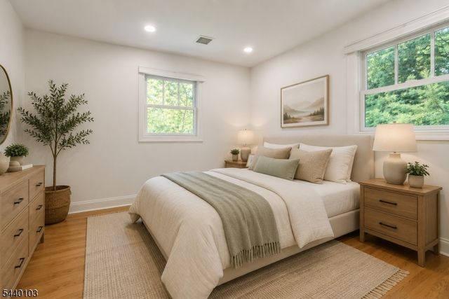 8 Sheeprock Rd, Kinnelon Boro, NJ 07405