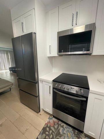 1235 Pennsylvania Ave 4E, Miami Beach, FL 33139