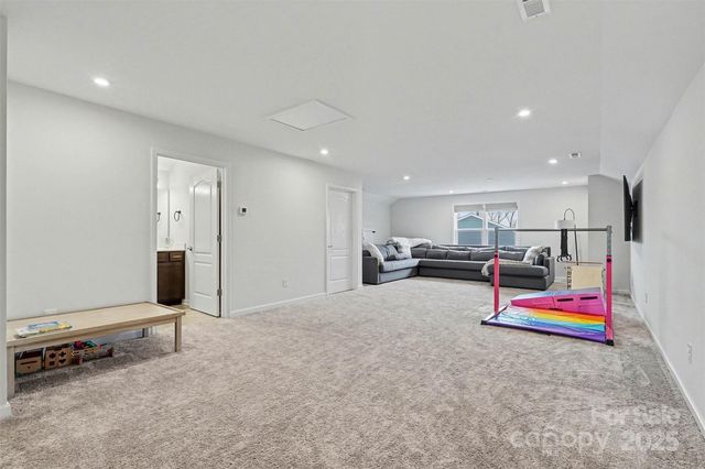 15209 Marymont Avenue, Huntersville, NC 28078