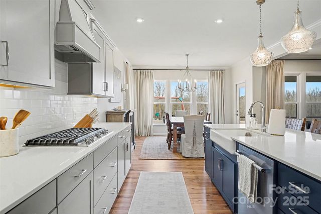 15209 Marymont Avenue, Huntersville, NC 28078