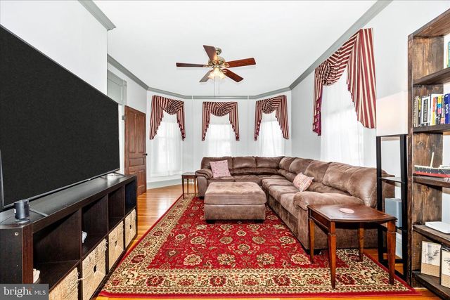 124 E MAIN ST, Middletown, MD 21769