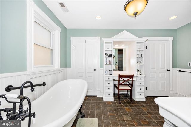 124 E MAIN ST, Middletown, MD 21769