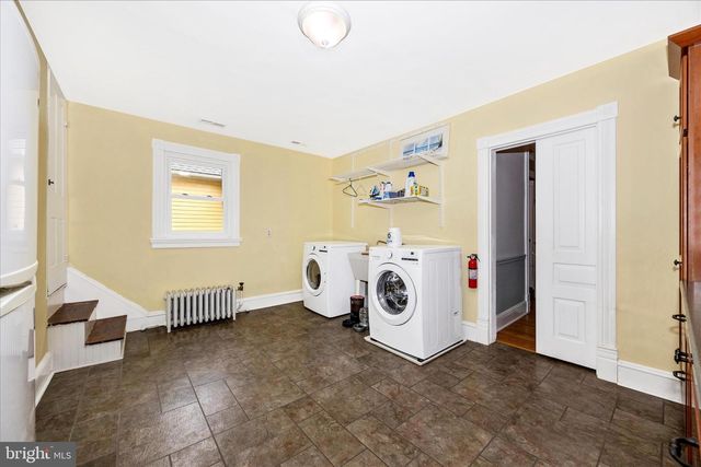124 E MAIN ST, Middletown, MD 21769