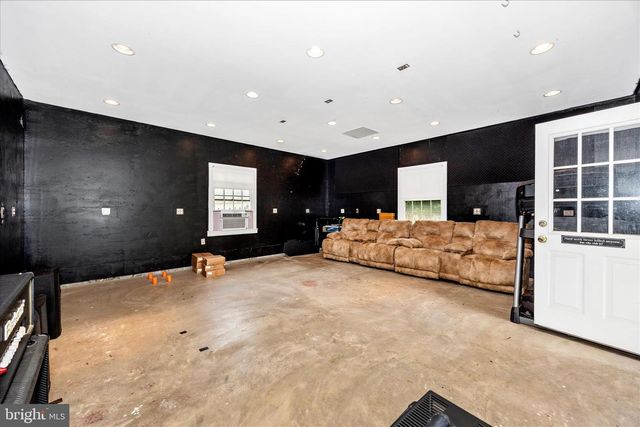 124 E MAIN ST, Middletown, MD 21769