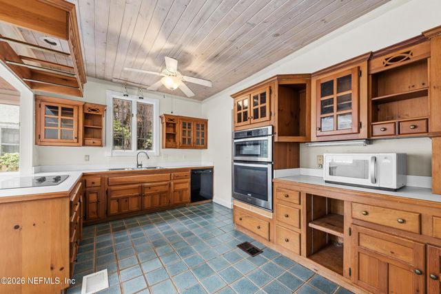 221 NORTH Street, Green Cove Springs, FL 32043