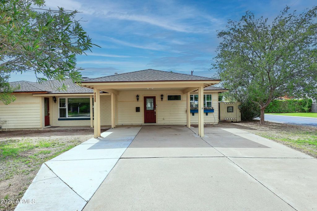 4425 E WELDON Avenue, Phoenix, AZ 85018 — photo 3