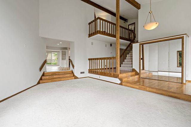 10300 27th Avenue N, Plymouth, MN 55441
