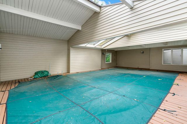 10300 27th Avenue N, Plymouth, MN 55441