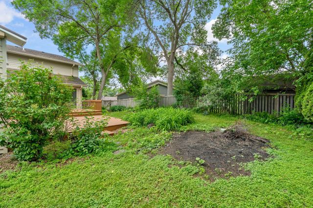 10300 27th Avenue N, Plymouth, MN 55441