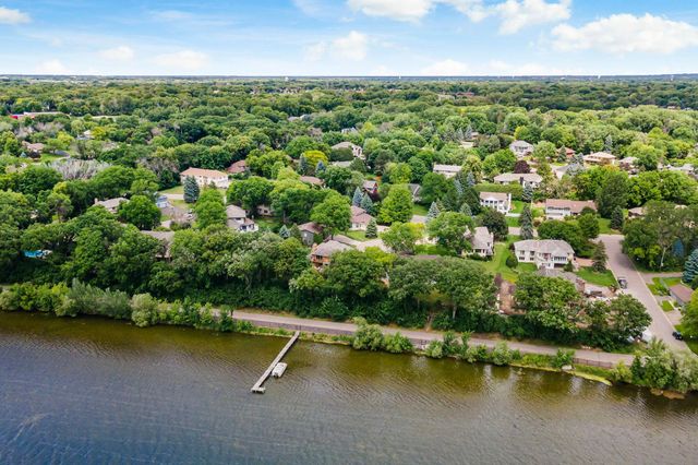 10300 27th Avenue N, Plymouth, MN 55441