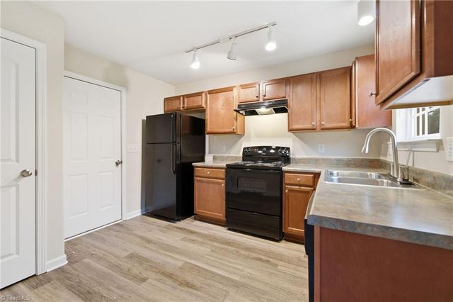 1475 Worchester Street, Kernersville, NC 27284