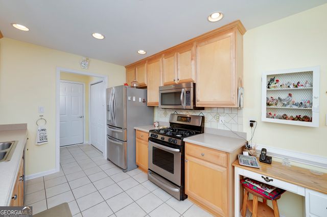 125 Pinnacle Lane, Mcdonough, GA 30253