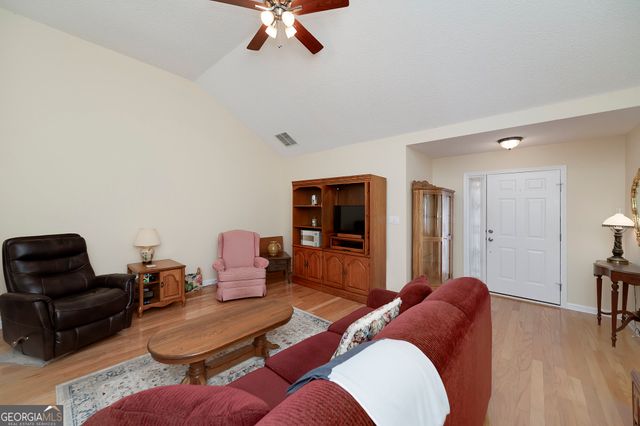125 Pinnacle Lane, Mcdonough, GA 30253