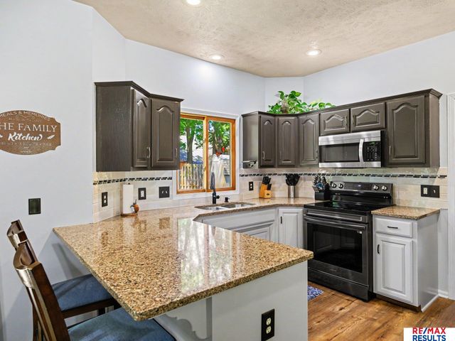 14210 S 30th Avenue, Bellevue, NE 68123