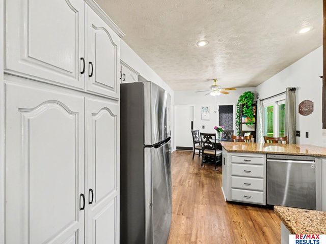 14210 S 30th Avenue, Bellevue, NE 68123