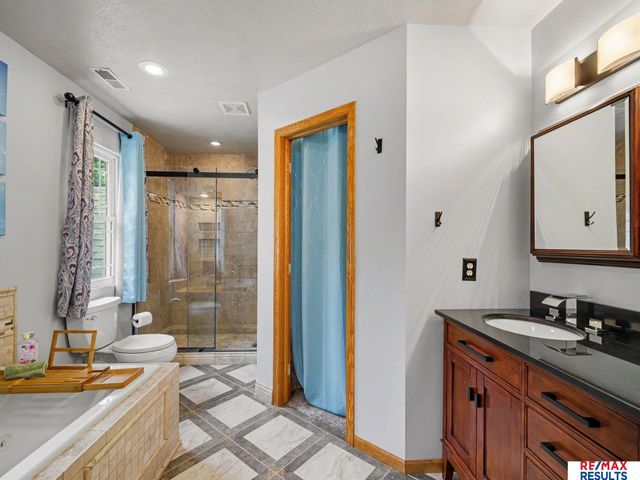 14210 S 30th Avenue, Bellevue, NE 68123