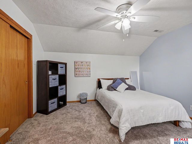 14210 S 30th Avenue, Bellevue, NE 68123