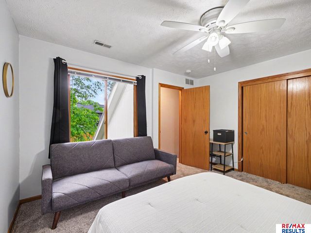 14210 S 30th Avenue, Bellevue, NE 68123