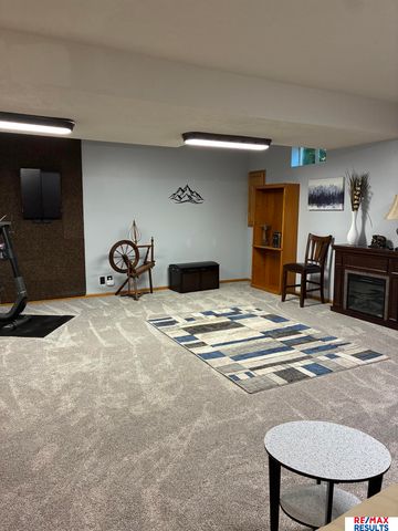 14210 S 30th Avenue, Bellevue, NE 68123