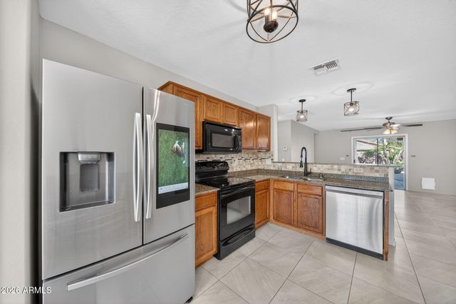 1602 E ANASTASIA Street, San Tan Valley, AZ 85140