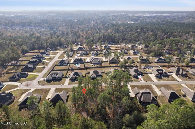 46 E Yellowstone Road, Hattiesburg, MS 39402