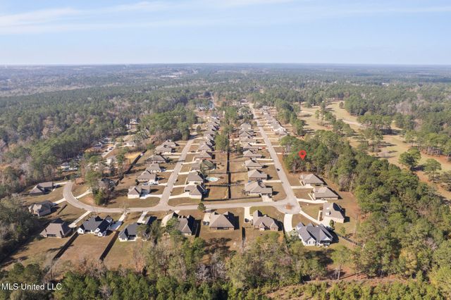 46 E Yellowstone Road, Hattiesburg, MS 39402