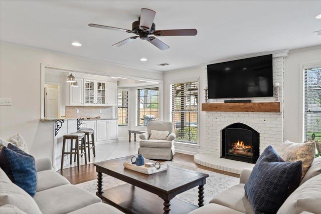 8787 KNOB OAK CV, Germantown, TN 38139