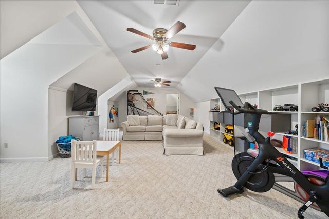 8787 KNOB OAK CV, Germantown, TN 38139