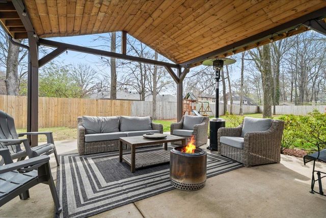 8787 KNOB OAK CV, Germantown, TN 38139