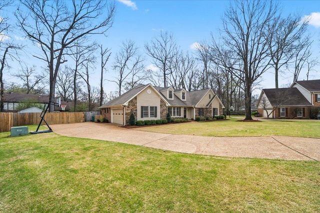 8787 KNOB OAK CV, Germantown, TN 38139